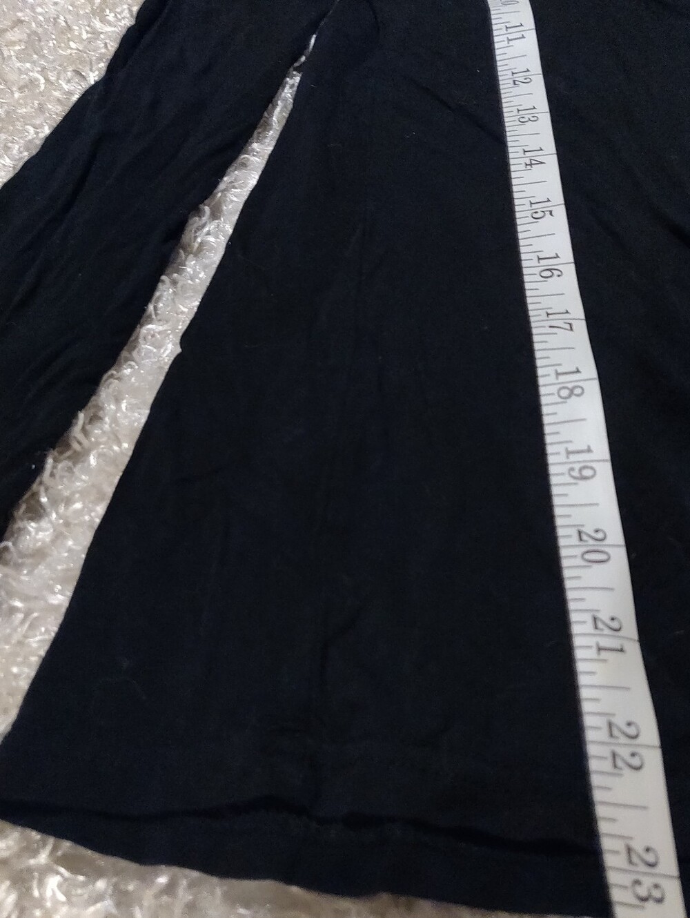 Women's Black Boat Neck Lightweight Long Sleeve Soft Top Sarin Mathews Size L